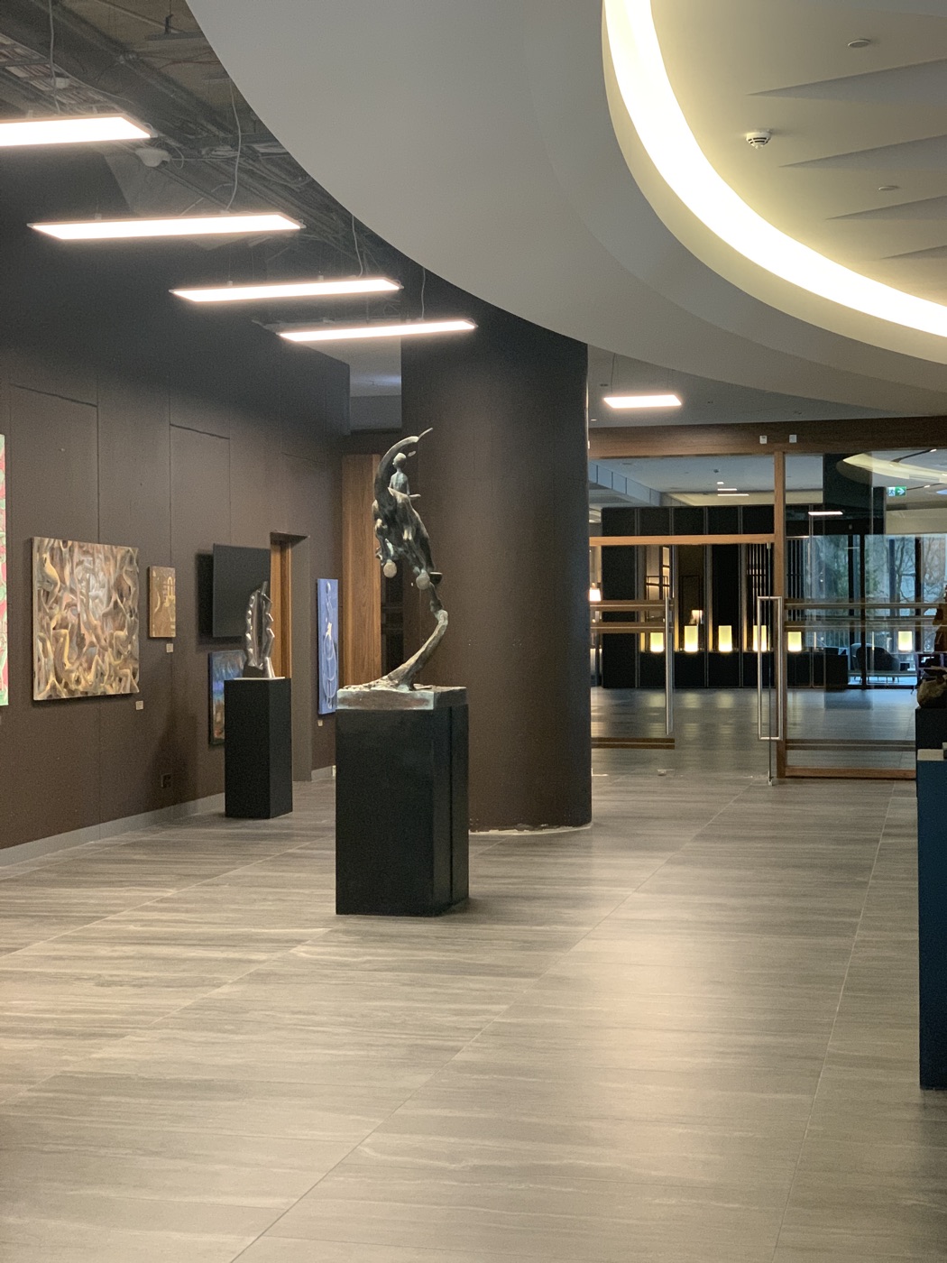 Dags Vidulejs Happy Art Museum ekspozīcijā Zunda Towers
